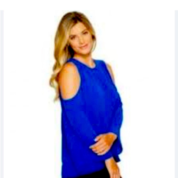 Vince Camuto royal blue size L cold shoulder long sleeve shirt / flutter back - Picture 1 of 8